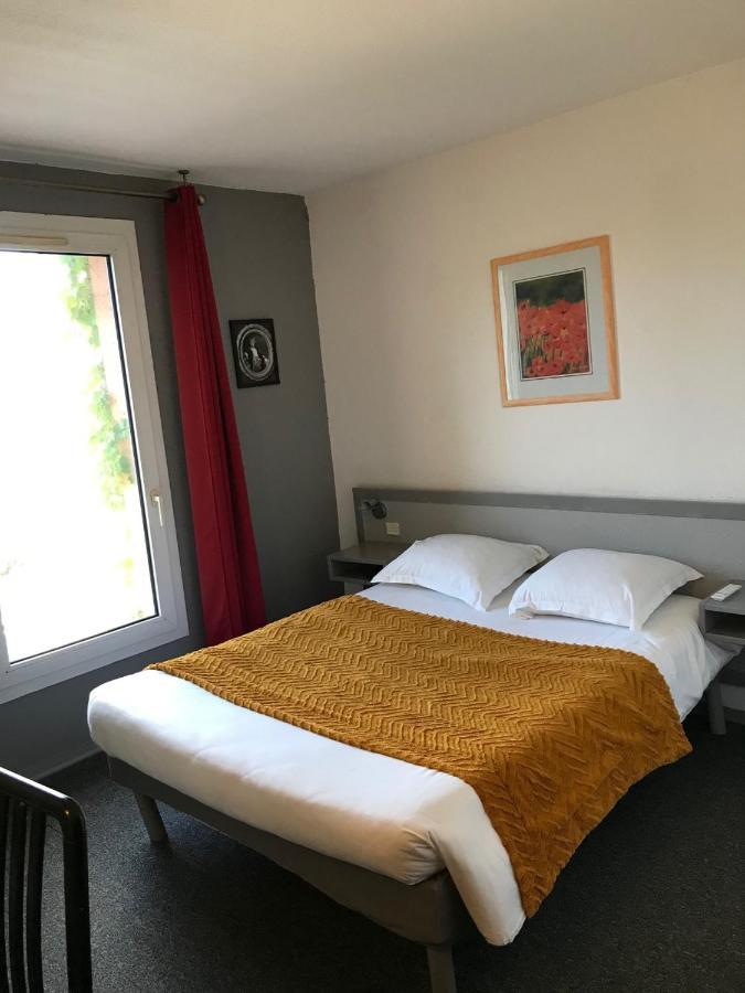Hotel Amaya Ambares-et-Lagrave ภายนอก รูปภาพ