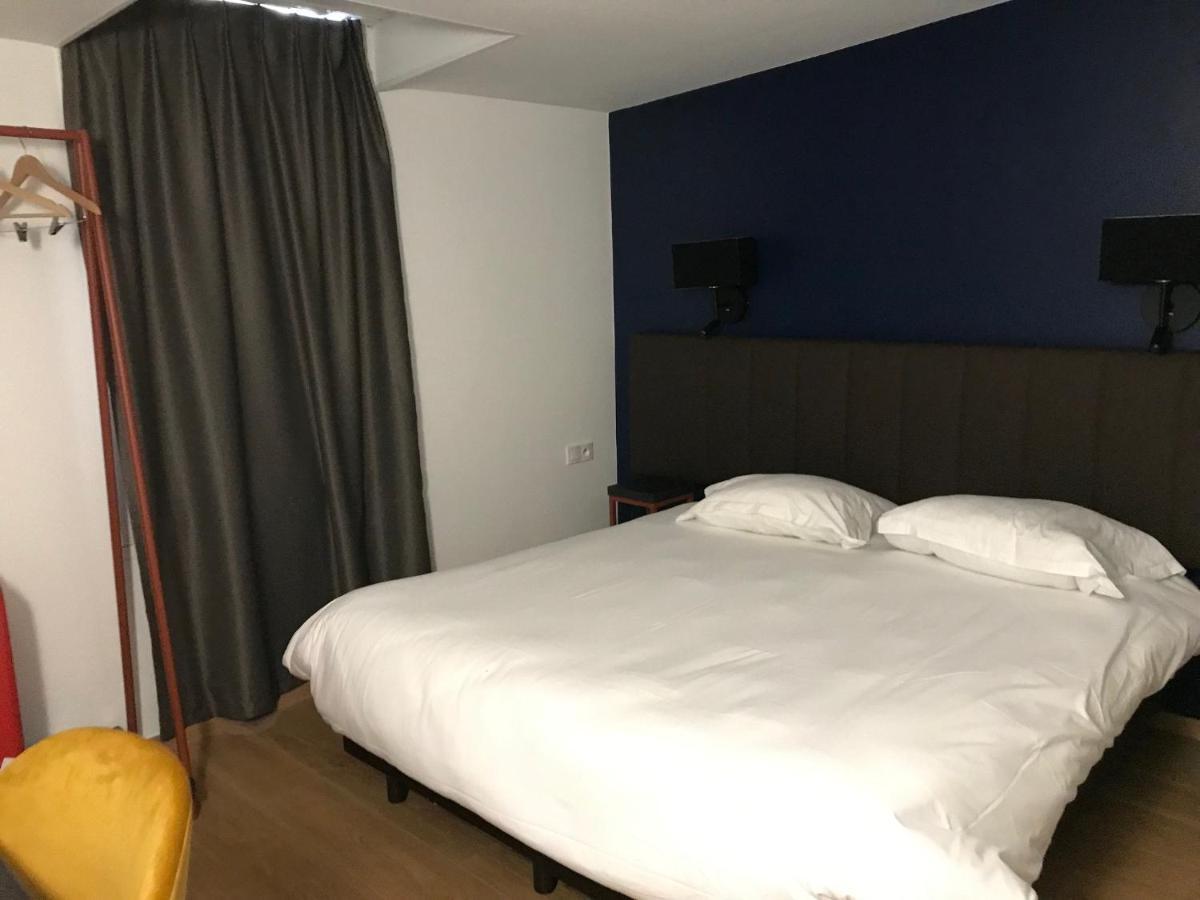 Hotel Amaya Ambares-et-Lagrave ภายนอก รูปภาพ